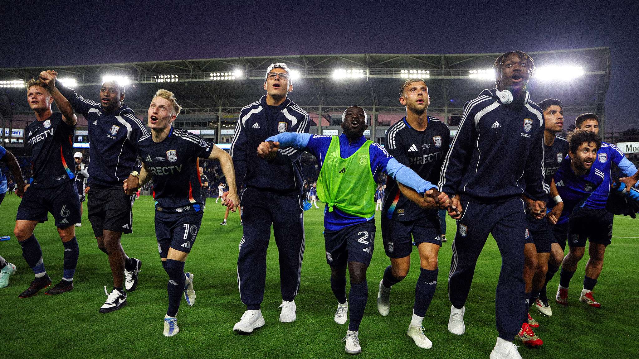 享有较高的 享有较高的