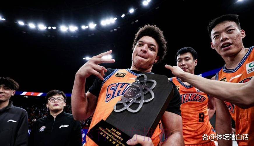 CBA最新消息!顶级大外援加盟北京首钢,上海男篮主力外援受伤 CBA最新消息!顶级大外援加盟北京首钢,上海男篮主力外援受伤